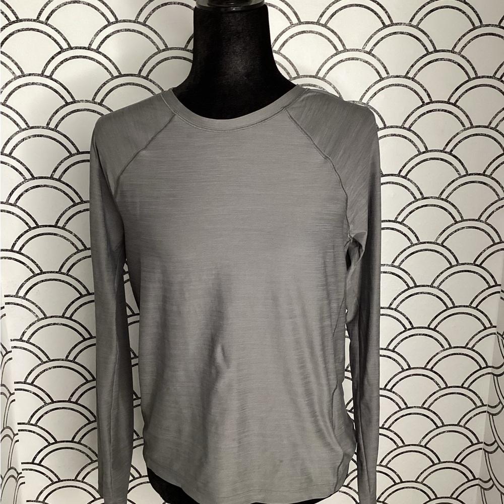 Women’s Athleta Gray Long Sleeve Shirt